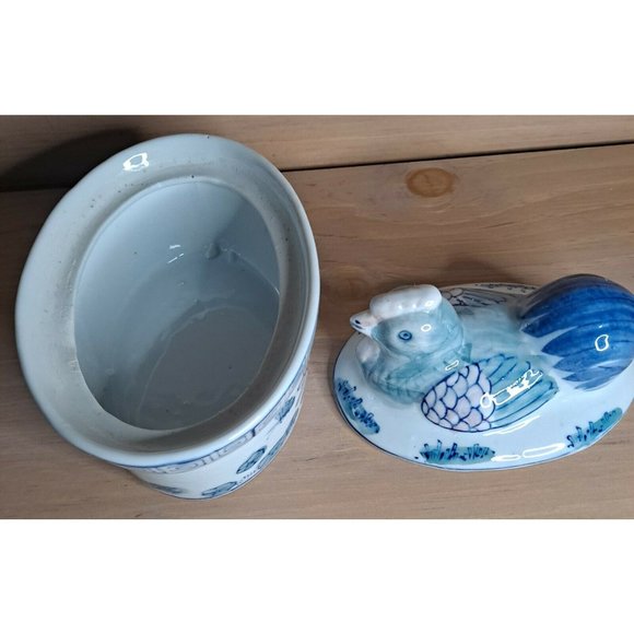 Vintage Hen on a Nest Chinese Porcelain Trinket Box Canister Jar Chicken - Picture 5 of 8